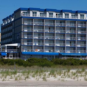 Adventurer Oceanfront Inn